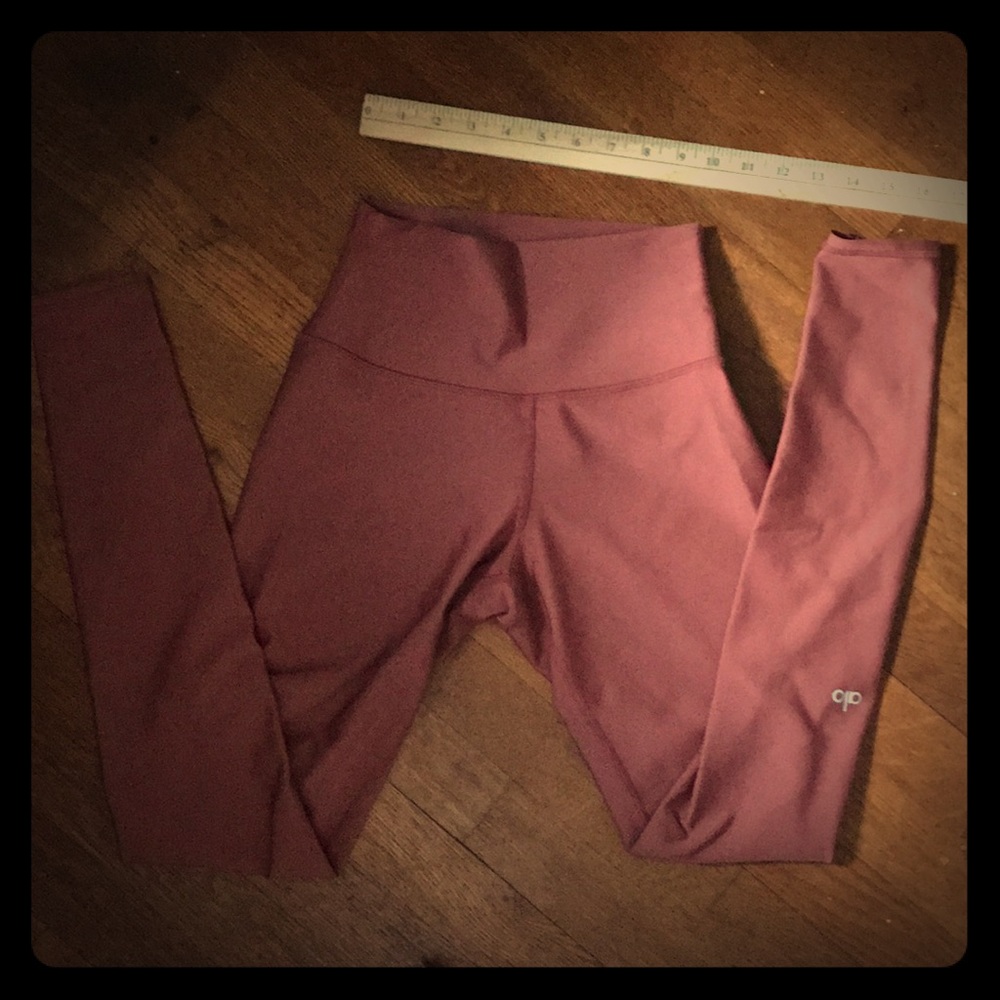 Alo yoga pants.